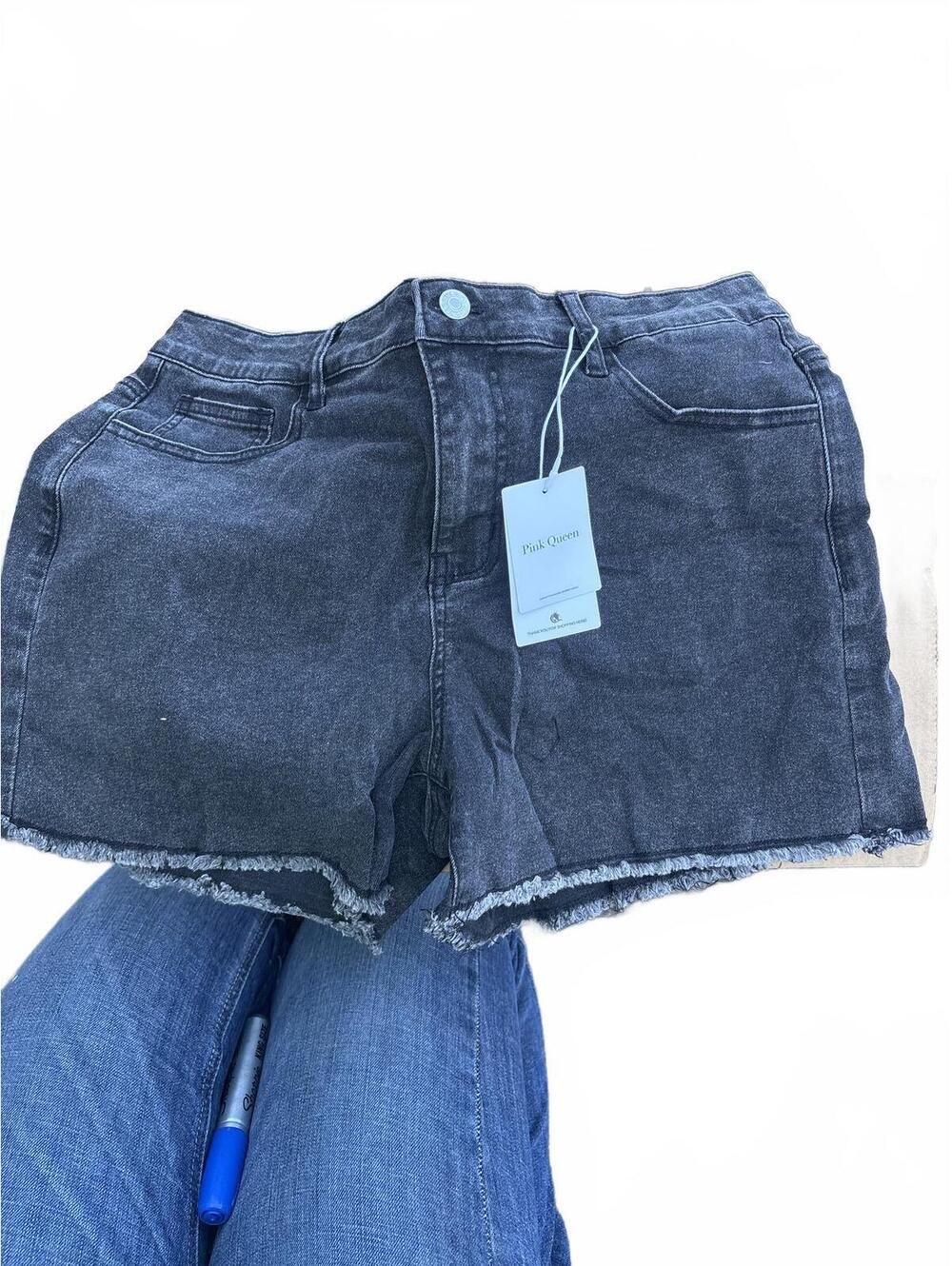 NWT Black Denim Shorts Raw Hem Pink Embroidered Bows Coquette Style Large